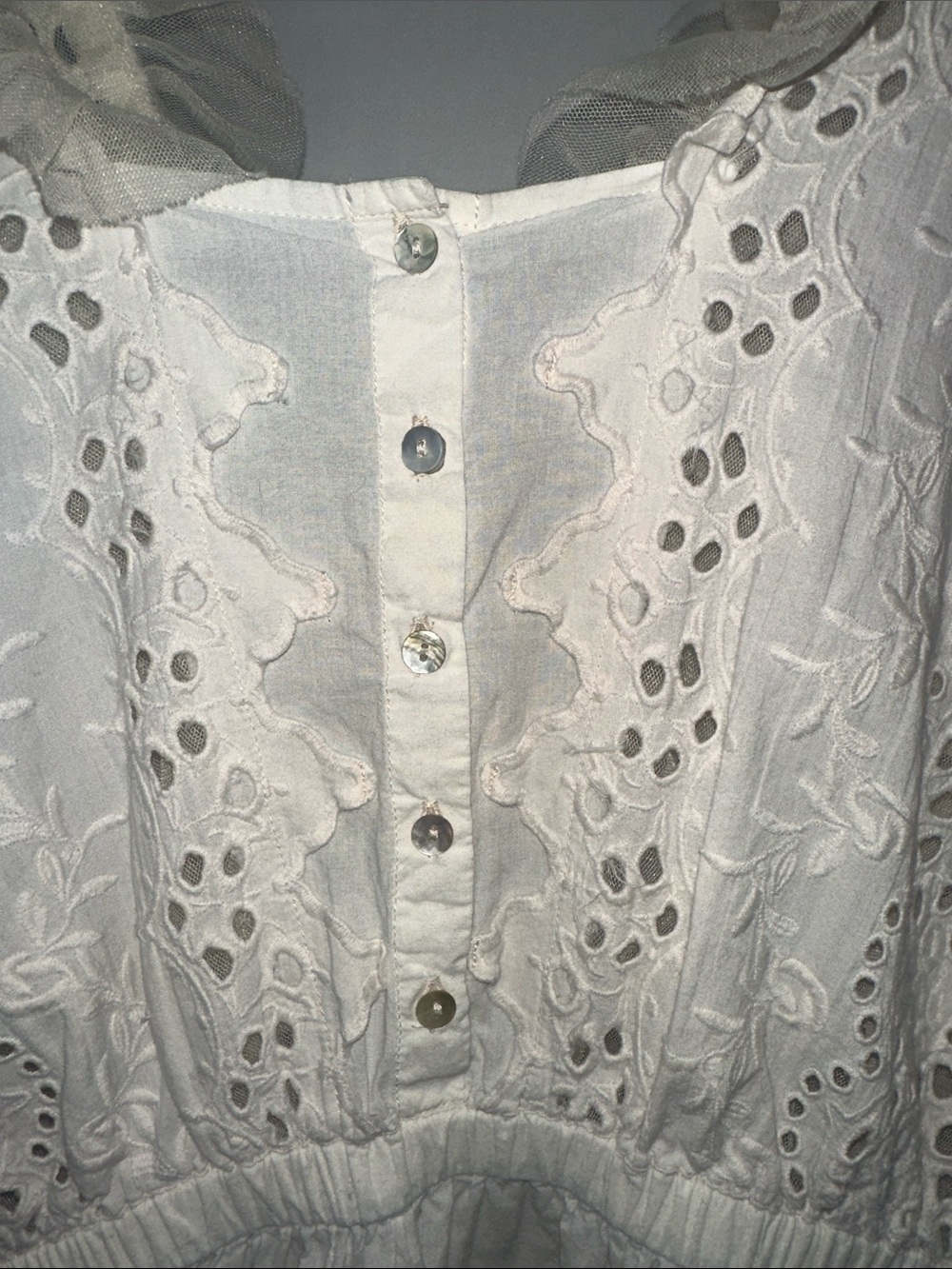 Aratta silent journey Born on Sunday Ruffled Eyelet Peplum Blouse in Cream - Picture 2 of 10